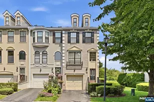 427 Hartford Dr 4028, Nutley, NJ 07110 - Photo 1