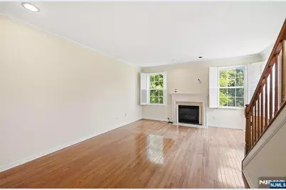427 Hartford Drive 4028 #4028, Nutley, NJ 07110 - Photo 8