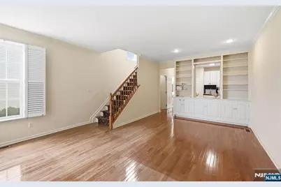 427 Hartford Drive 4028 #4028, Nutley, NJ 07110 - Photo 10