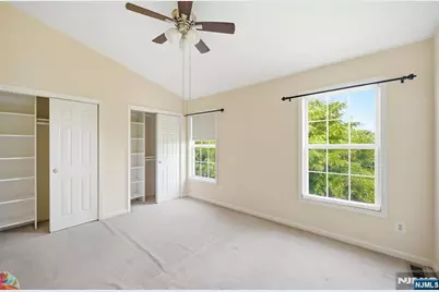 427 Hartford Drive 4028 #4028, Nutley, NJ 07110 - Photo 16
