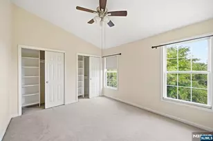 427 Hartford Dr 4028, Nutley, NJ 07110 - Photo 16