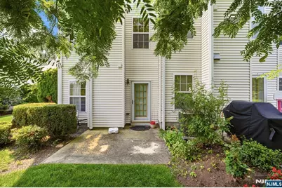 427 Hartford Drive 4028 #4028, Nutley, NJ 07110 - Photo 32