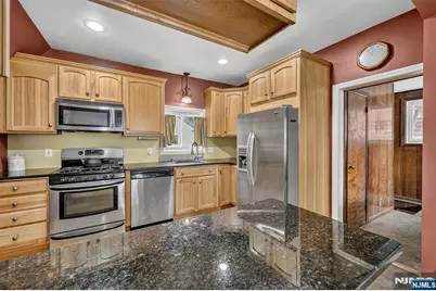 116 Eagle Avenue, New Milford, NJ 07646 - Photo 12