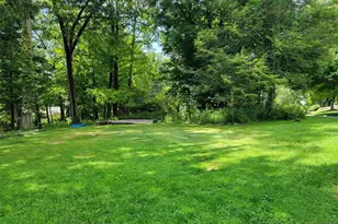219 Werimus Rd, Woodcliff Lake, NJ 07677 - Photo 8