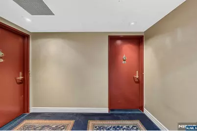900 Palisade Avenue 3D #3D, Fort Lee, NJ 07024 - Photo 2