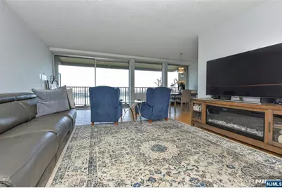 3 Horizon 1002 #1002, Fort Lee, NJ 07024 - Photo 10