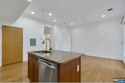 61 Grand Street 2F #2F, Jersey City, NJ 07302 - Photo 6