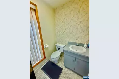 521 Van Houten Avenue 1st Floor #1st floor, Clifton, NJ 07013 - Photo 14