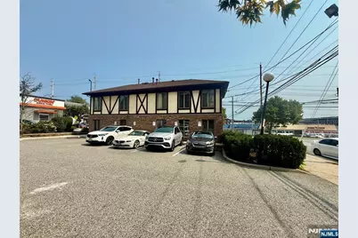 521 Van Houten Avenue 1st Floor #1st floor, Clifton, NJ 07013 - Photo 4