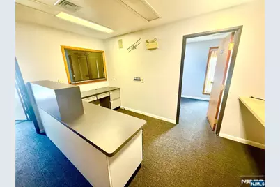 521 Van Houten Avenue 1st Floor #1st floor, Clifton, NJ 07013 - Photo 12