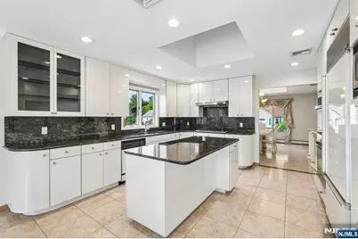 19 Brook Hollow Court, Hawthorne, NJ 07506 - Photo 12