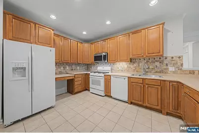 10301 Warrens Way, Wanaque, NJ 07465 - Photo 20