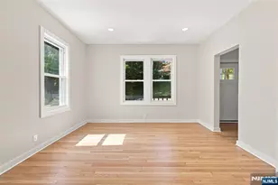 33 Mohawk Ave, Hawthorne, NJ 07506 - Photo 6