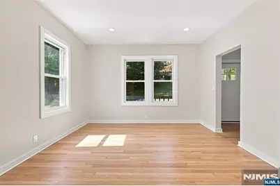 33 Mohawk Avenue, Hawthorne, NJ 07506 - Photo 6
