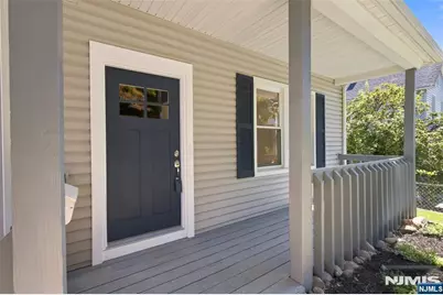33 Mohawk Avenue, Hawthorne, NJ 07506 - Photo 4