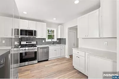 33 Mohawk Avenue, Hawthorne, NJ 07506 - Photo 12