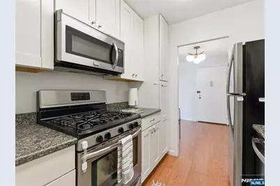 6600 Boulevard E 19H #19H, West New York, NJ 07093 - Photo 14