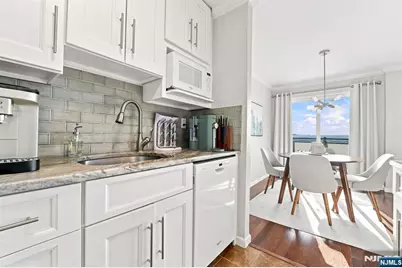 125 Prospect Avenue 18D #18D, Hackensack, NJ 07601 - Photo 10
