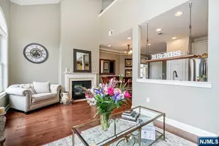 19 Ashley Ct, Hawthorne, NJ 07506 - Photo 6