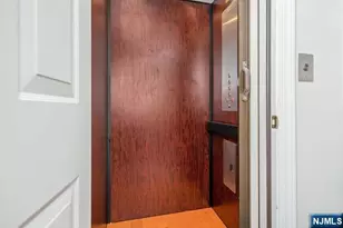 19 Ashley Ct, Hawthorne, NJ 07506 - Photo 18