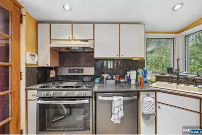 18 Nakomis Path, Lincoln Park, NJ 07035 - Photo 6
