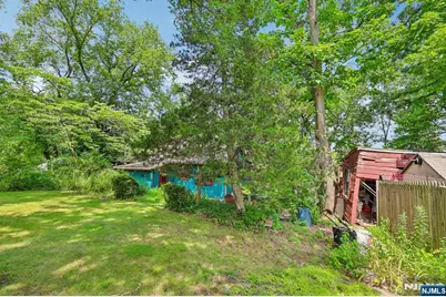 18 Nakomis Path, Lincoln Park, NJ 07035 - Photo 34