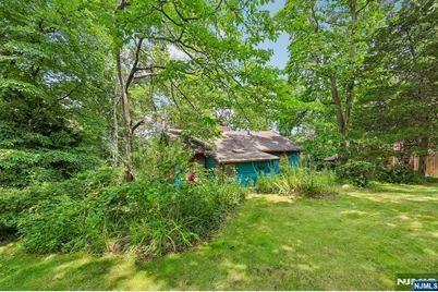 18 Nakomis Path, Lincoln Park, NJ 07035 - Photo 32