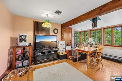 18 Nakomis Path, Lincoln Park, NJ 07035 - Photo 2