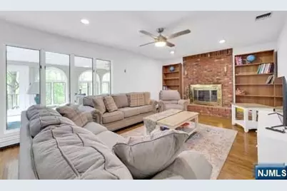 60 Ivy Place, Wayne, NJ 07470 - Photo 12