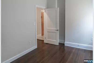 57 Glenridge Avenue 2R #2R, Montclair, NJ 07042 - Photo 8