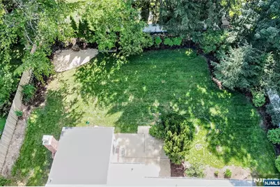 320 Monroe Avenue, Wyckoff Township, NJ 07481 - Photo 28