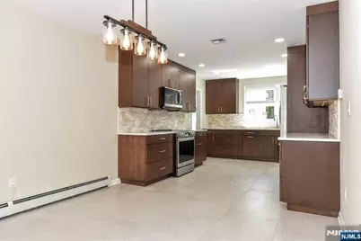 320 Monroe Avenue, Wyckoff Township, NJ 07481 - Photo 10