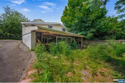 928 Belmont Avenue, Haledon, NJ 07508 - Photo 36