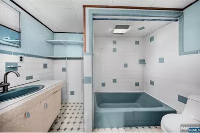 928 Belmont Avenue, Haledon, NJ 07508 - Photo 20