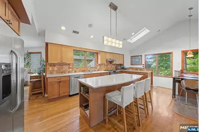 26 Cedar Street, Bergenfield, NJ 07621 - Photo 14