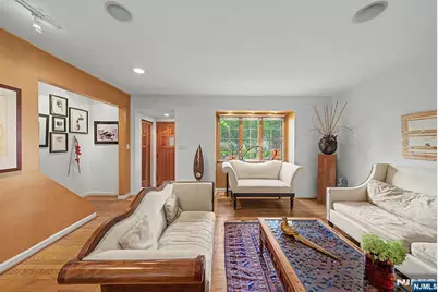 26 Cedar Street, Bergenfield, NJ 07621 - Photo 6