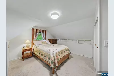 26 Cedar Street, Bergenfield, NJ 07621 - Photo 32