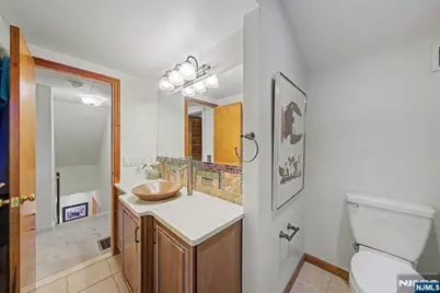 26 Cedar Street, Bergenfield, NJ 07621 - Photo 36