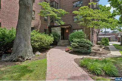 3020 Edwin Avenue 2C #2C, Fort Lee, NJ 07024 - Photo 1