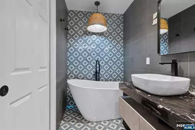 478 Buffalo Court 478 #478, West New York, NJ 07093 - Photo 24