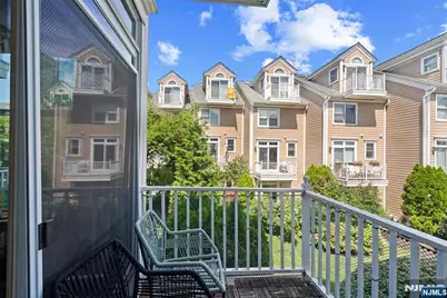 478 Buffalo Court 478 #478, West New York, NJ 07093 - Photo 16