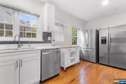 558 Broad Avenue, Leonia, NJ 07605 - Photo 6