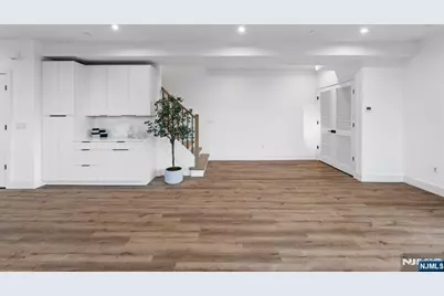 223 Main Street A #A, Fort Lee, NJ 07024 - Photo 6