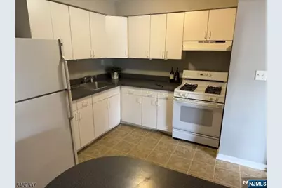 306 Hoover Avenue 41 #41, Bloomfield, NJ 07003 - Photo 4