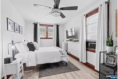 433 Stuyvesant Avenue, Lyndhurst Township, NJ 07071 - Photo 18