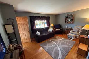 407 Berry Ave, Carlstadt, NJ 07072 - Photo 2