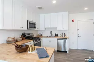 95 Shepherds Ln 301B, Totowa, NJ 07512 - Photo 12