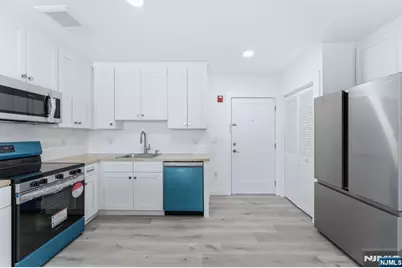 95 Shepherds Lane 301B #301B, Totowa, NJ 07512 - Photo 2
