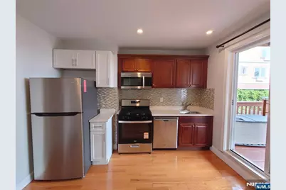 190 Cedar Street 1st Fl #1st FL, Cliffside Park, NJ 07010 - Photo 6