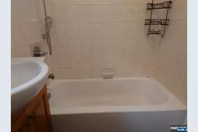 190 Cedar Street 1st Fl #1st FL, Cliffside Park, NJ 07010 - Photo 10